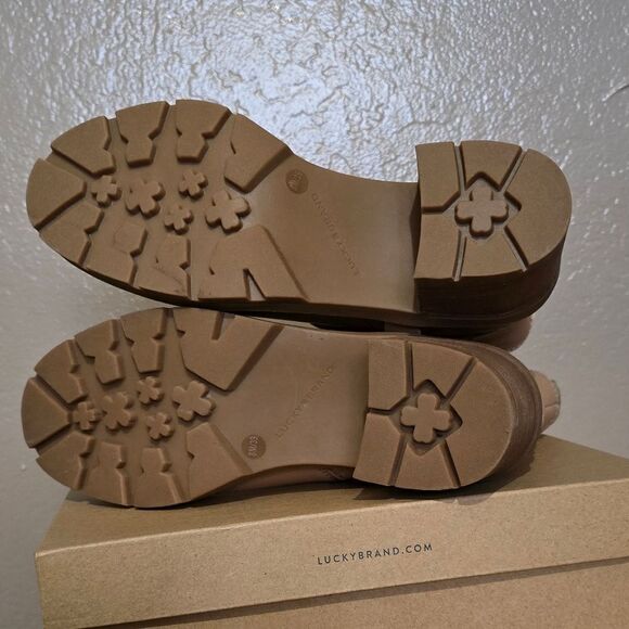 Lucky Brand Soxton Bootie - Picture 4 of 9